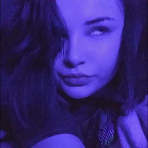 Meet your Posher, Layla